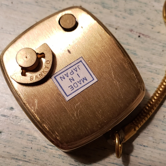 Music Box Keychain - Picture 3 of 4